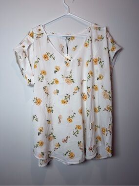 Women's White Floral V-Neck Short Sleeve Blouse - Yellow Print with Tags 2X